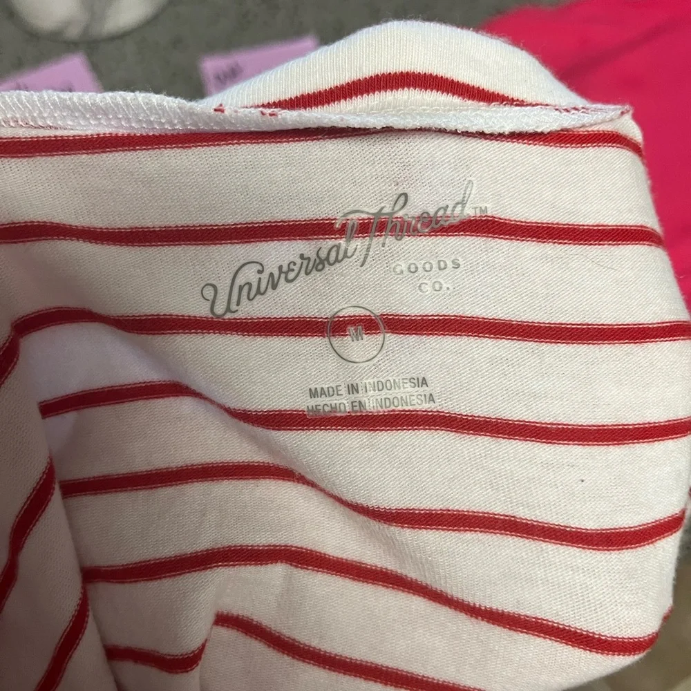 Universal Thread size Medium Stripes‎ Tank Top
